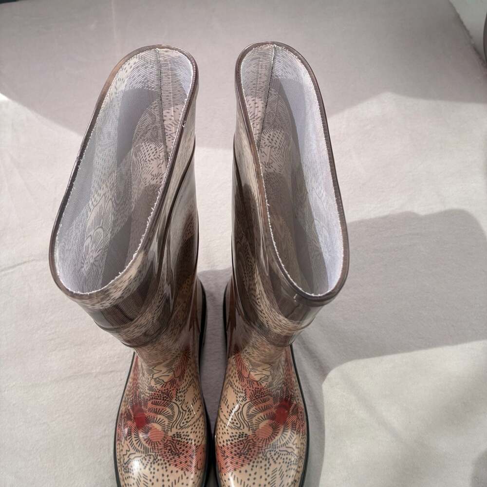 Burberry Floral Check Print Rubber Rain Boots - Picture 6 of 11